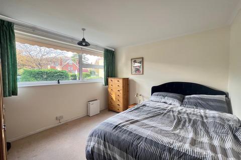 undefined, Avenue Road, Malvern