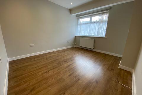 undefined, First Avenue, Dagenham