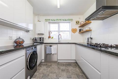 undefined, Bow Lane, Preston PR1