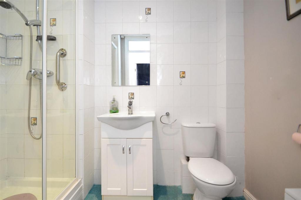 Shower Room.JPG