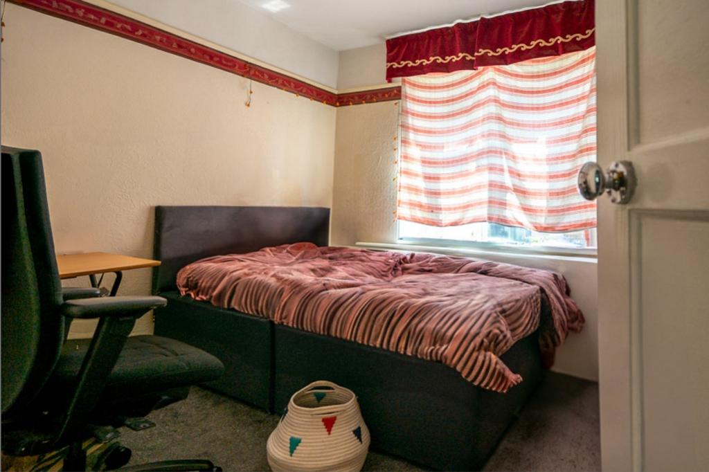 DS Bedroom 1
