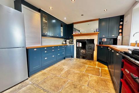 4 bedroom terraced house for sale, Hopwood Bank, Horsforth, Leeds, West Yorkshire, LS18