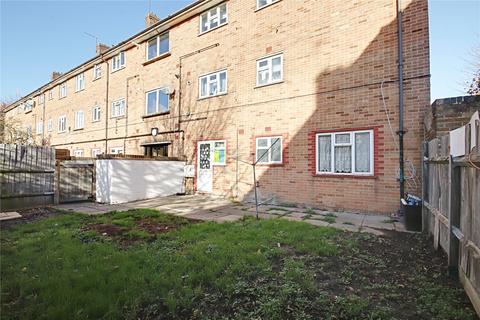 2 bedroom flat for sale, Severn Drive, Enfield, EN1