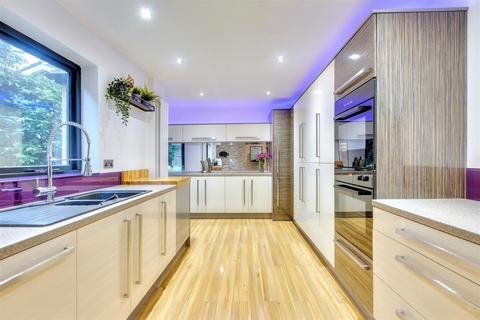 undefined, Derby Road, Beeston, Nottingham