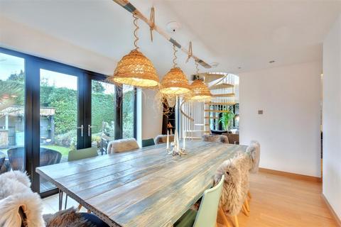 undefined, Derby Road, Beeston, Nottingham
