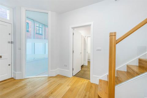 3 bedroom apartment to rent, Welbeck Way, London, W1G