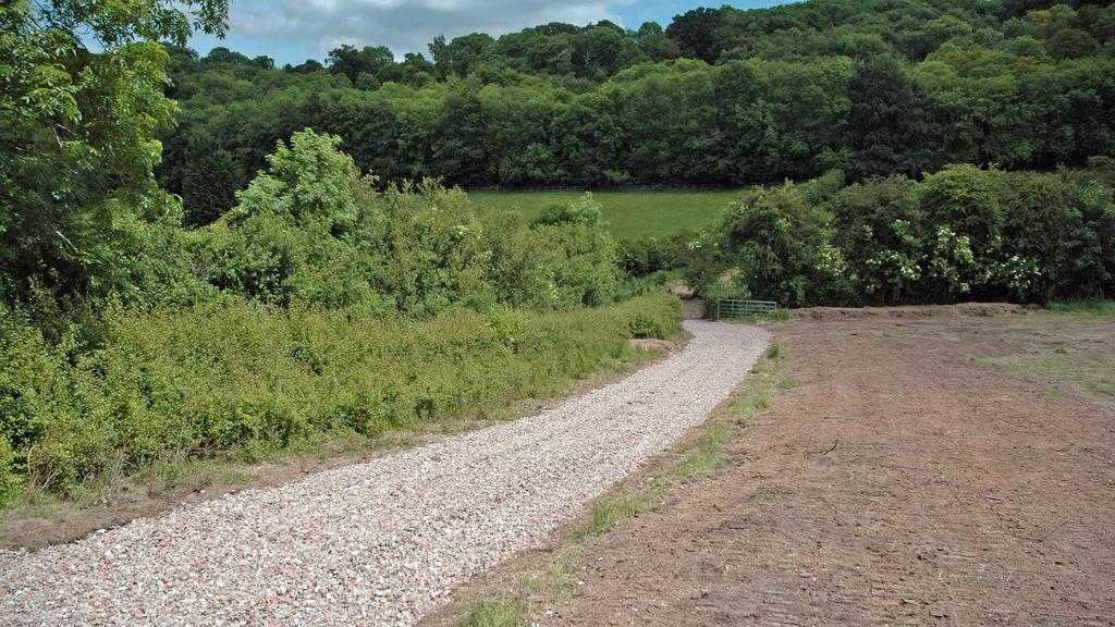 Full vehicular access via a good track.