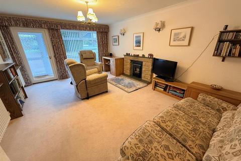 4 bedroom detached house for sale, Vicarage Road, Wollaston, Stourbridge, DY8 4NP