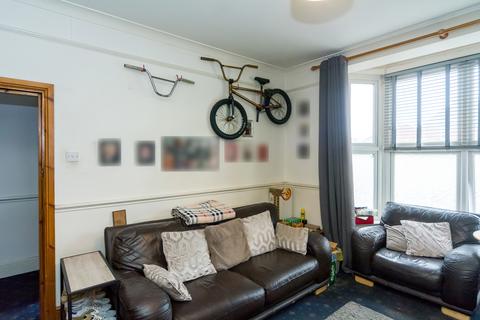 4 bedroom semi-detached house for sale, Carholme Road, Lincoln LN1