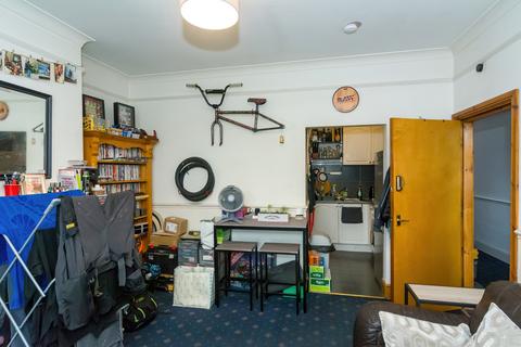 4 bedroom semi-detached house for sale, Carholme Road, Lincoln LN1