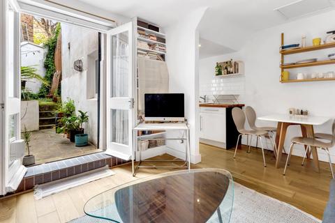 undefined, Londesborough Road, London, N16