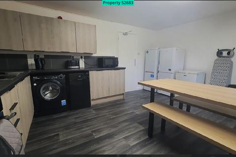 6 bedroom terraced house to rent, Denison Court, Denison Street, Nottingham, NG7 3PH