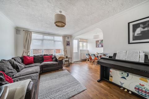 undefined, Hollowfield Walk, Northolt
