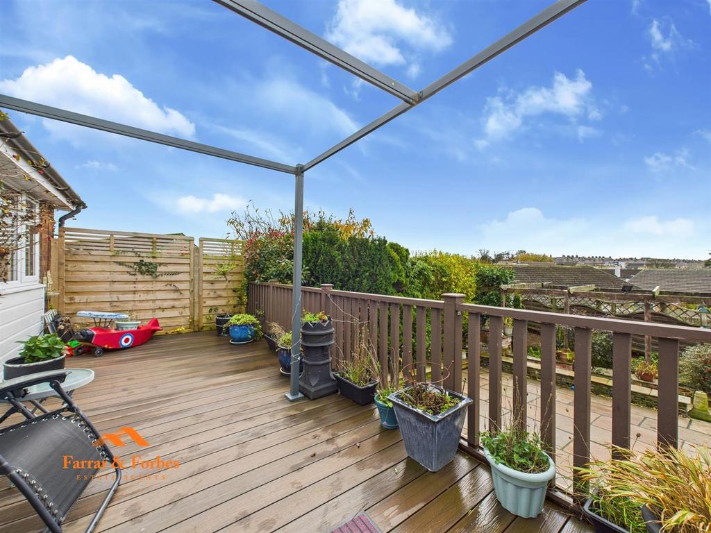 CAM03956 G0-PR0172-STILL026.jpg