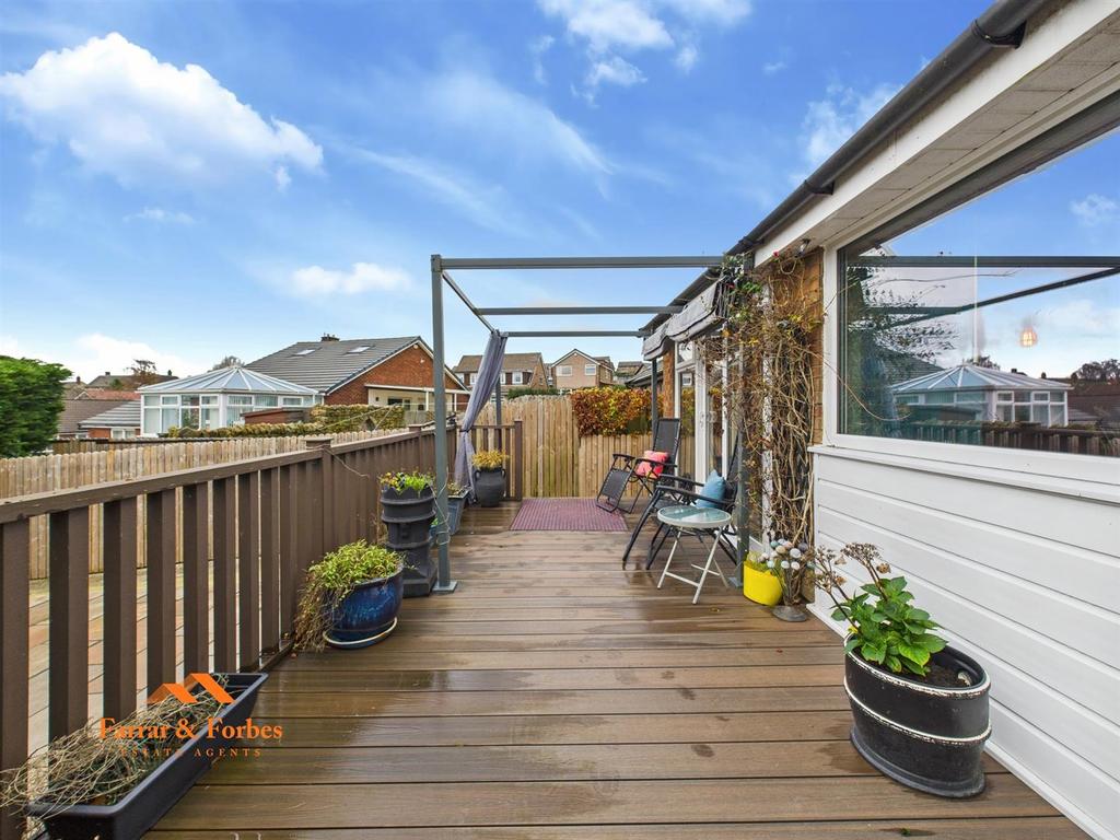 CAM03956 G0-PR0172-STILL028.jpg