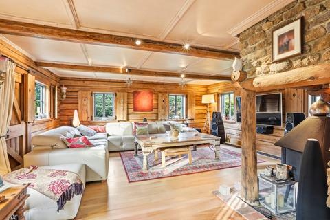 4 bedroom detached house for sale, High Road, Chipstead