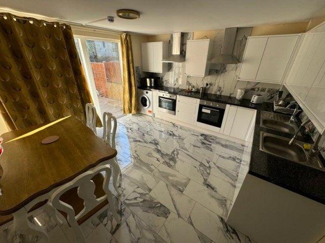 Fawood-avenue-nw10-8rf-995432