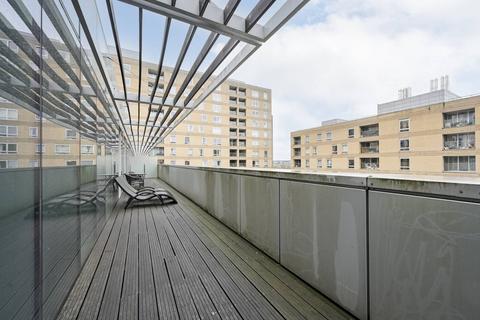 Baltimore Wharf, Canary Wharf, London, E14