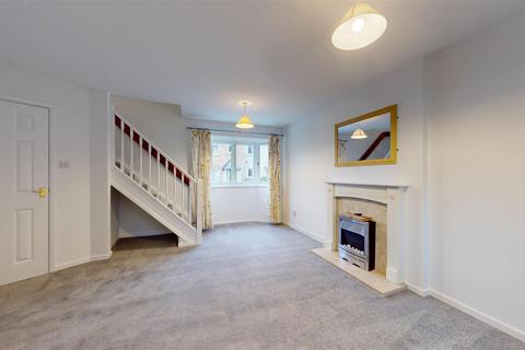 3 bedroom terraced house to rent, Gresley Drive, Stamford