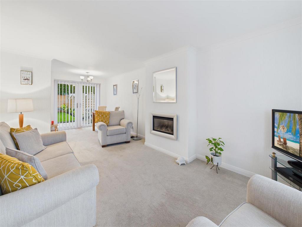 Living/Dining Room