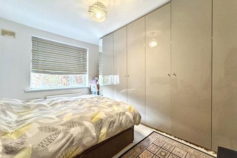 3 bedroom maisonette for sale, Handel Way, Edgware, HA8