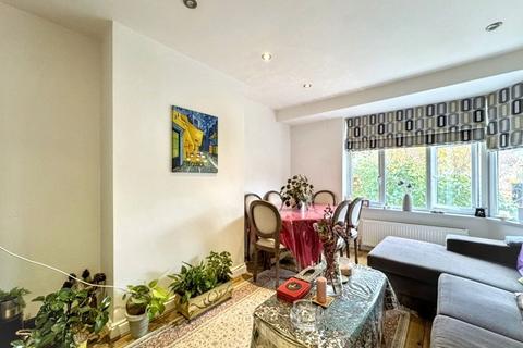 3 bedroom maisonette for sale, Handel Way, Edgware, HA8