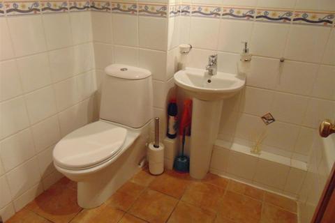 undefined, Adelaide Close, Cippenham