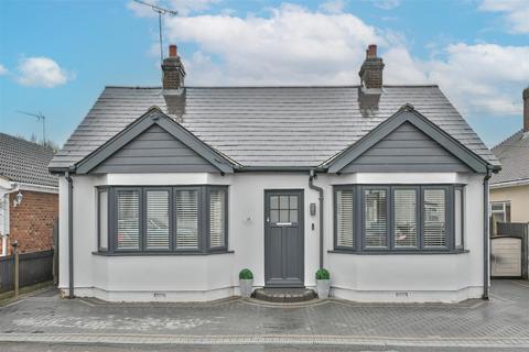 3 bedroom detached bungalow for sale, Windsor Road, Pilgrims Hatch, Brentwood