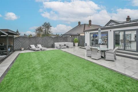 3 bedroom detached bungalow for sale, Windsor Road, Pilgrims Hatch, Brentwood