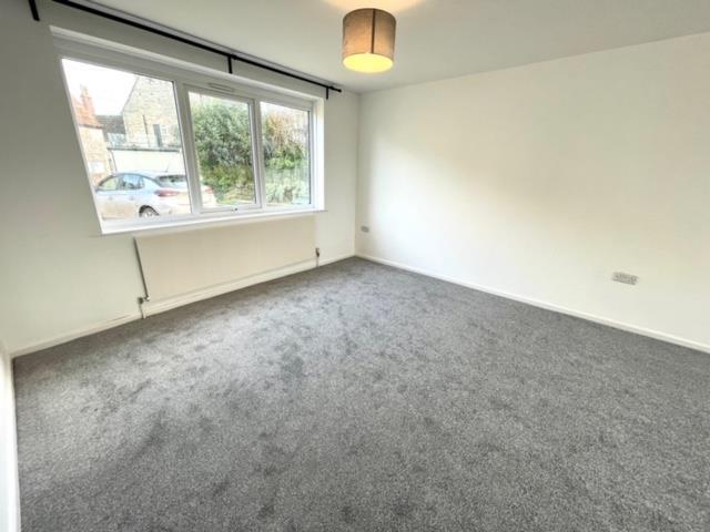 Collindale Livingroom.jpg