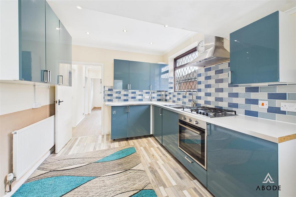 CAM01882 G0-PR0156-STILL024.jpg