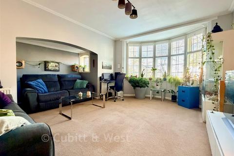 1 bedroom ground floor flat for sale, Red Cottage, Redhill RH1