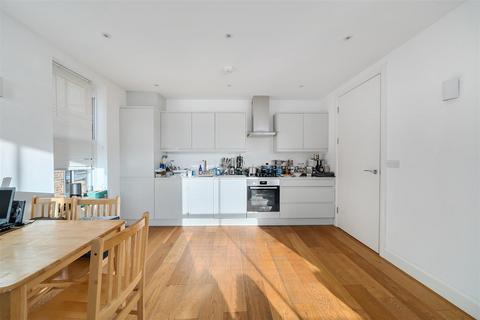 2 bedroom apartment for sale, Hornsey Road, London