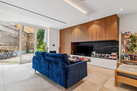 undefined, Lycett Place, London W12