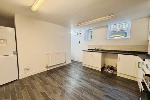 undefined, James Street, Bradford BD15