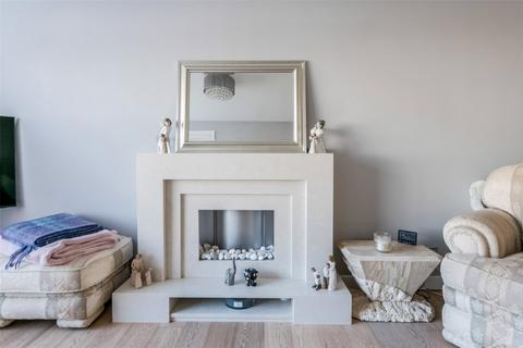 3 bedroom detached house for sale, 18 Elgin Drive, Stirling, FK7
