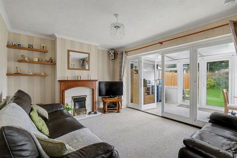 2 bedroom semi-detached bungalow for sale, Lakewood Drive, Gillingham ME8