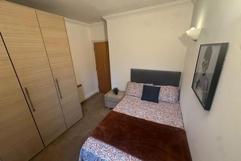 undefined, Lanark Square, London E14