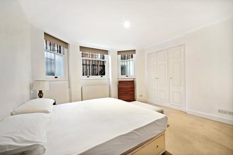 undefined, Pont Street, London