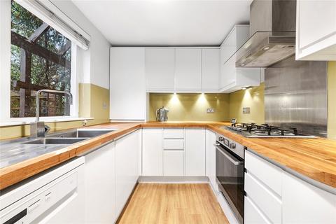 3 bedroom detached house to rent, Friars Mead, London, E14