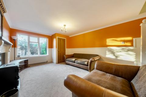 undefined, Lawns Terrace, Leeds, West Yorkshire, LS12