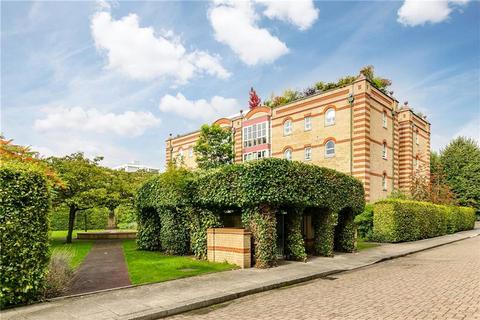2 bedroom flat to rent, Oriel Drive, London SW13