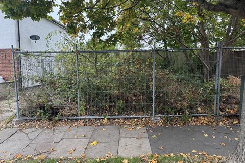 undefined, RUISLIP HA4