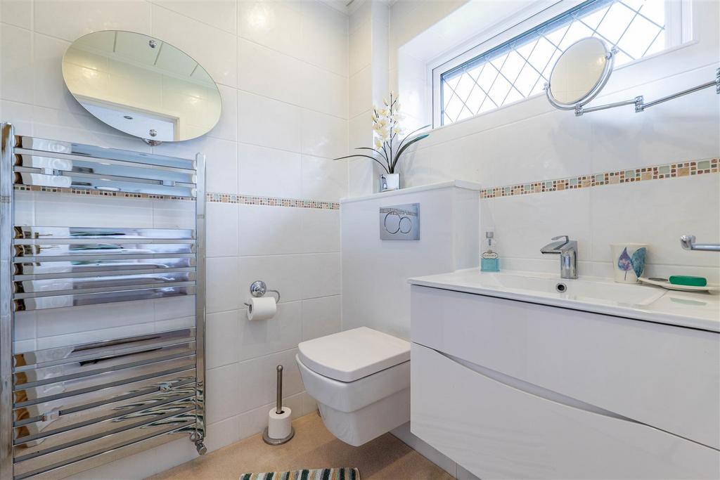 Ensuite