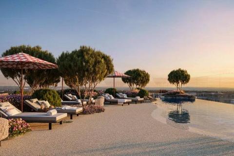 undefined, White City, W12 7RQ, London W12