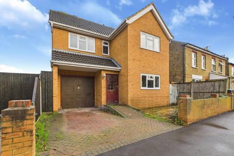 Oakfield Road, Ashford, Surrey, TW15