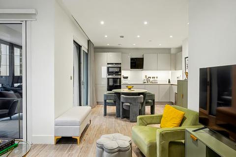 New Drum Street, London, E1