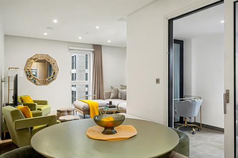 undefined, New Drum Street, London, E1