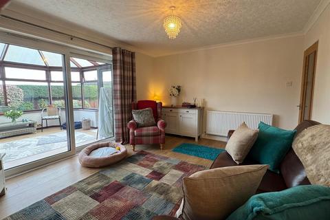 2 bedroom bungalow for sale, Apple Tree Close, Bromyard