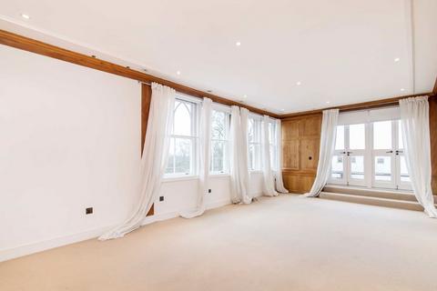 3 bedroom flat to rent, North End Way, London NW3